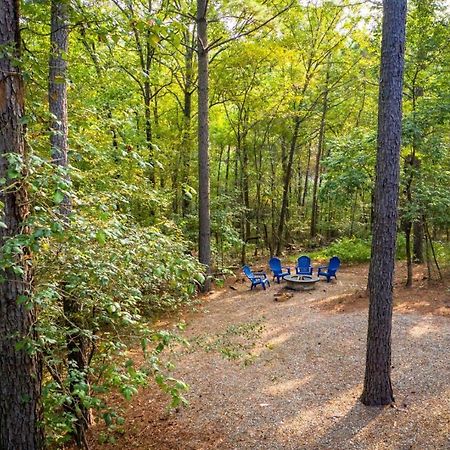 Stunning Luxury Cabin W Hot Tub And Fire Pit Holy Shiplap Is Perfect Romantic Couples Getaway 布罗肯鲍 外观 照片